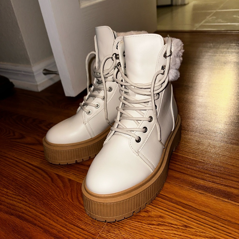 Boots - Picture 2 of 9